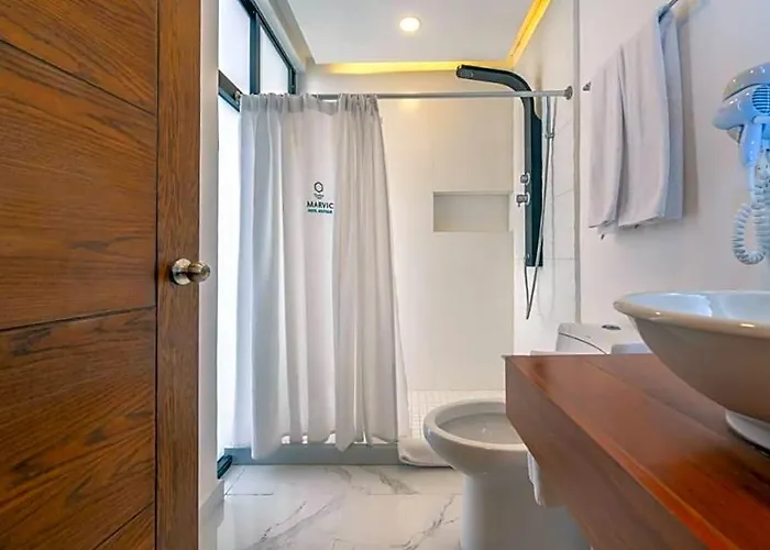 Oyo Marvic Hotel